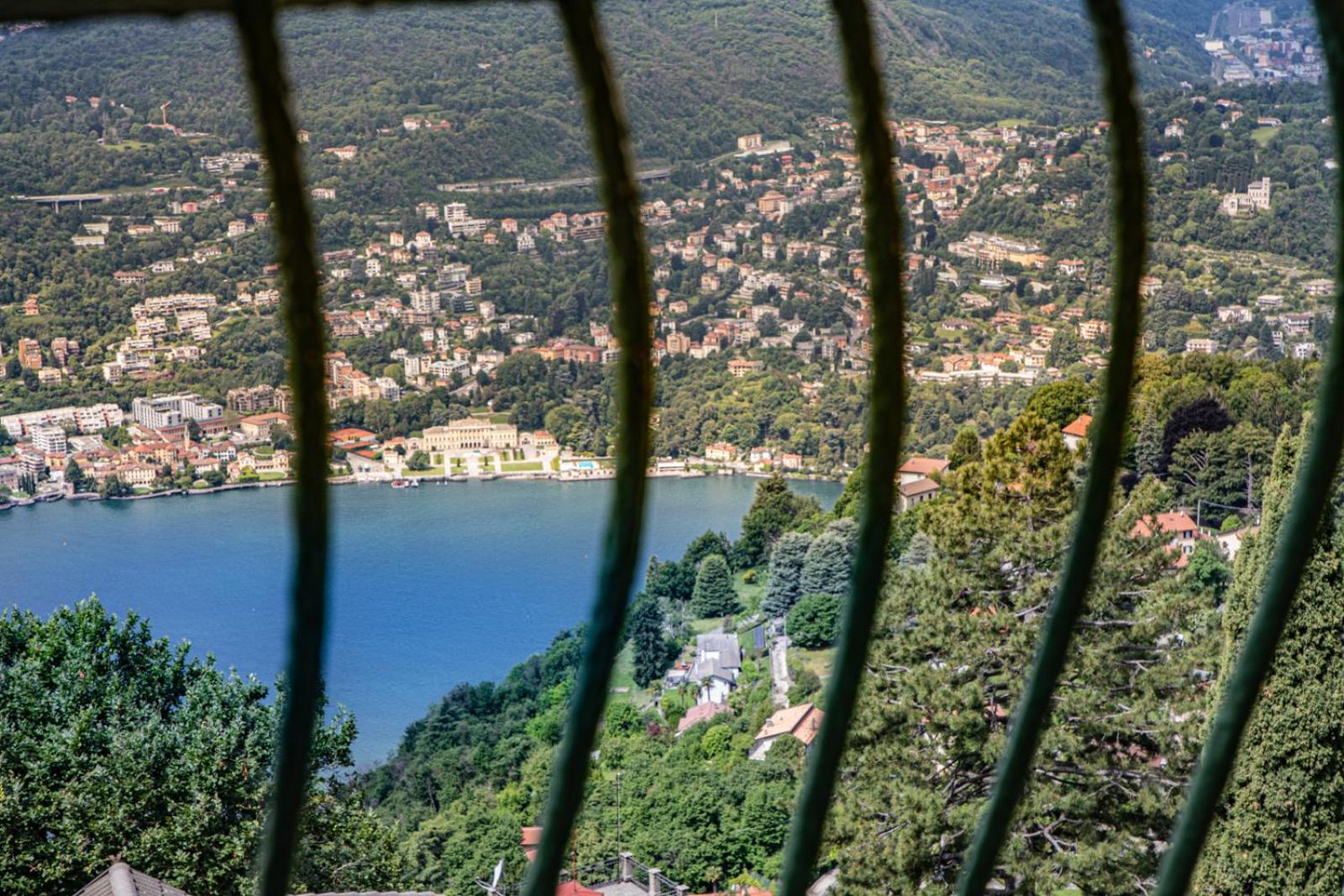 Hotel Vista Lago Brunate Exterior photo